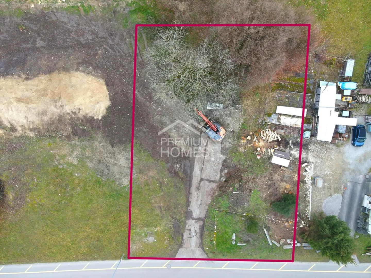 Your new family nest awaits - Quiet property in the green - Photo 3 of 5