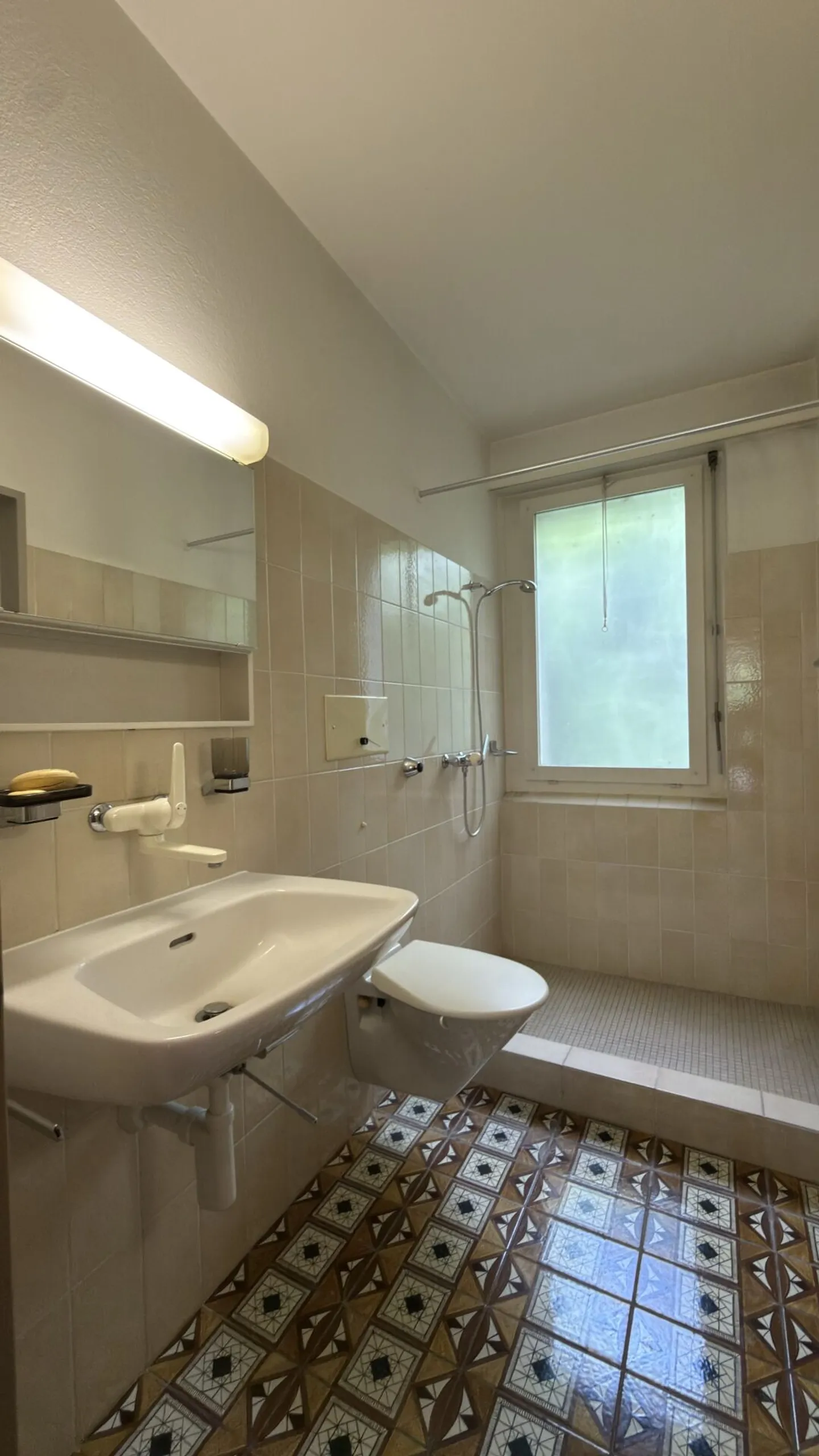 Geräumiges Familienhaus mit Büro - Foto 14 von 25