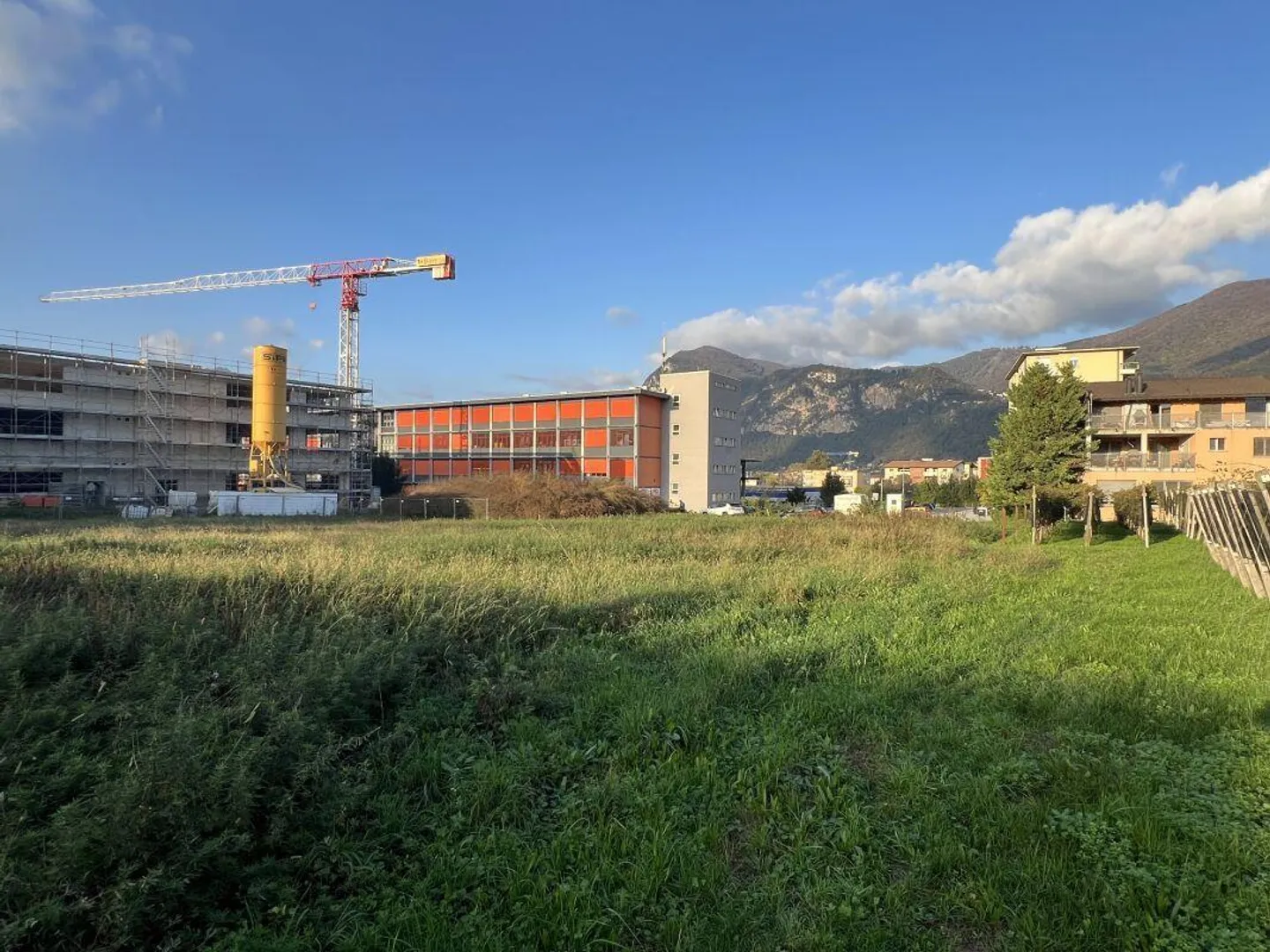 Industrial site of approx. 2,600 m² in Mendrisio - Photo 2 of 2