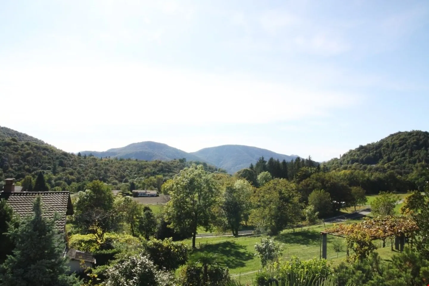 Maison individuelle spacieuse et calme avec jardin - Photo 5 sur 13