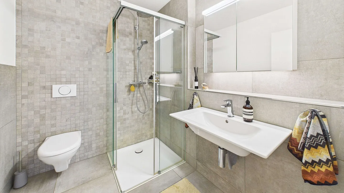 Vivere contemporaneo con loggia e layout ben progettato - Foto 9 di 10