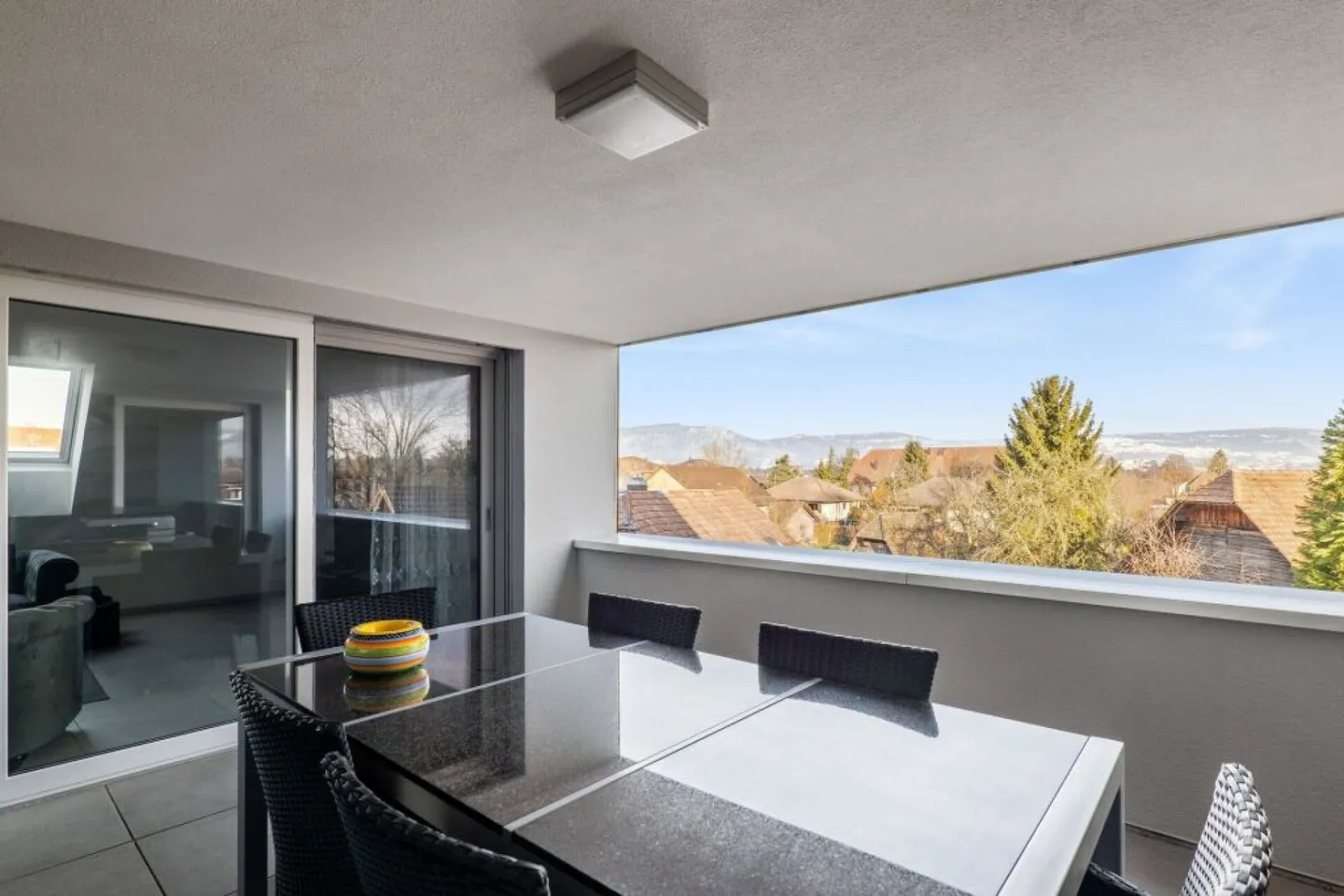 Stilvolle Wohnung mit Terrasse - Foto 4 von 15
