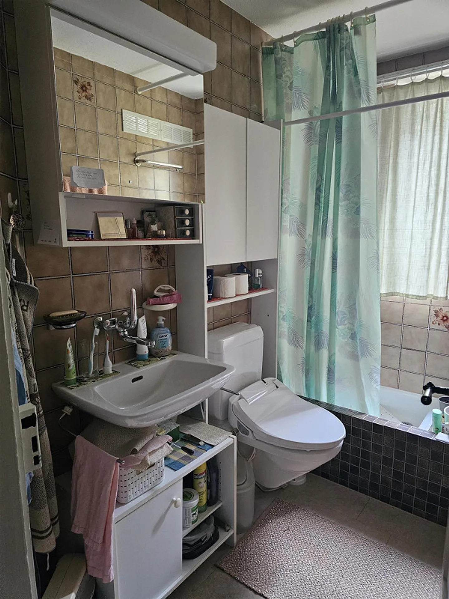 Beautiful quiet 4-room apartment in the heart of the old town - Photo 2 of 2