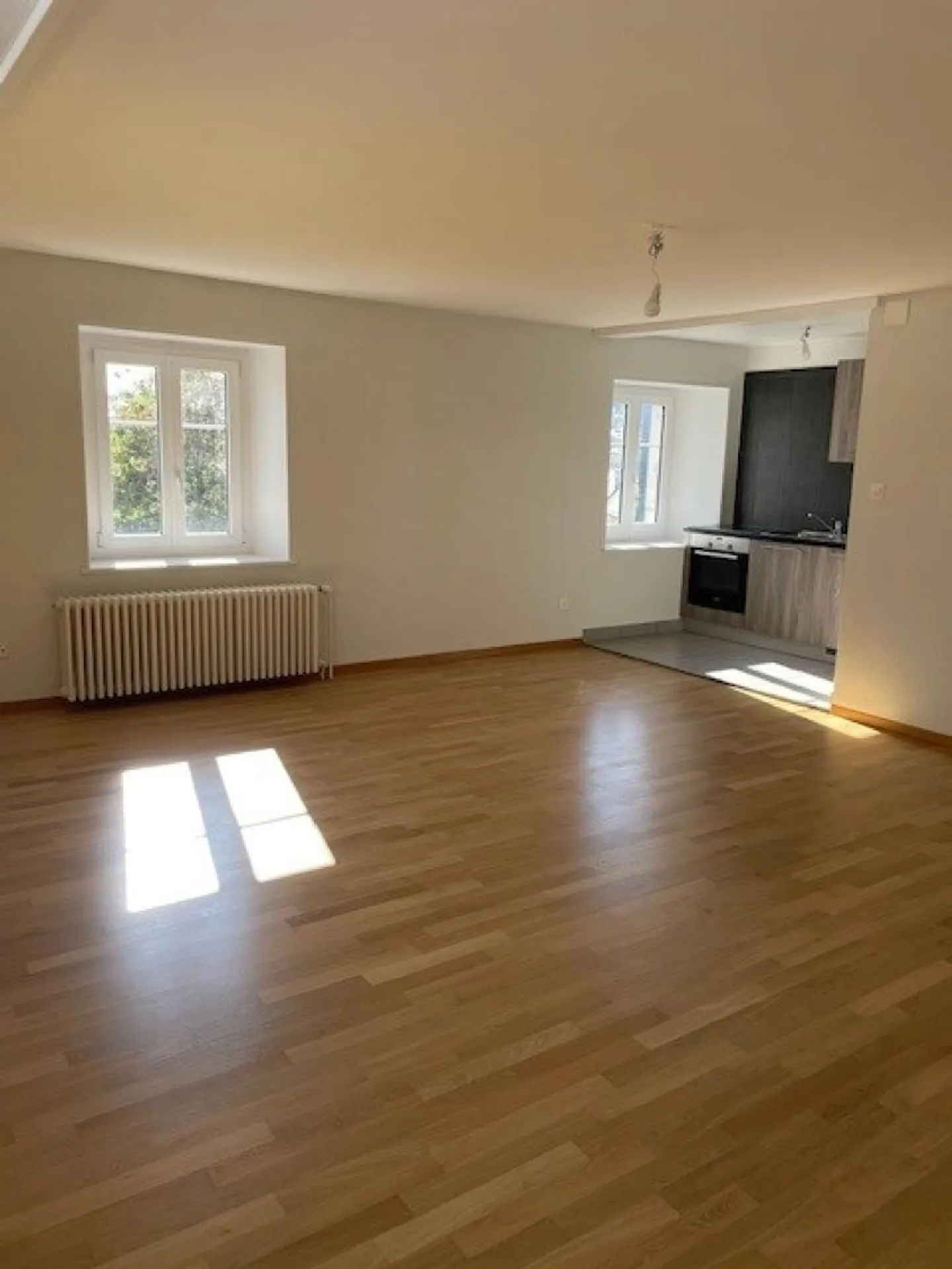 Schönes Apartment Nahe Annehmlichkeiten - Foto 2 von 7