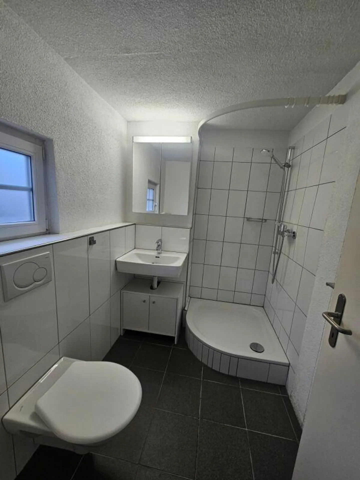 1.5 ZWG - Apartment - Photo 4 of 5