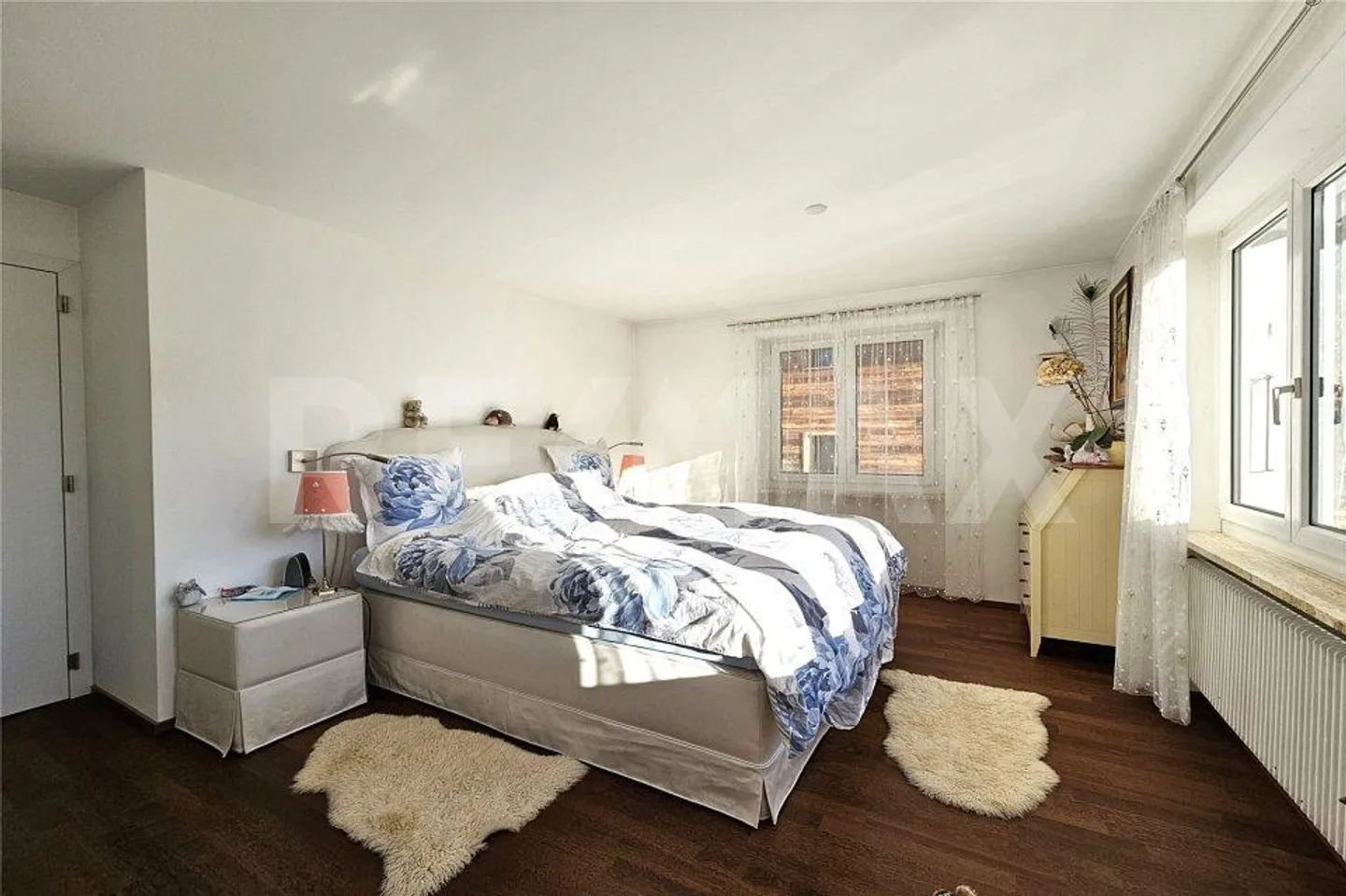 Exclusive living experience in Leukerbad: detached house with style and elegance - Photo 11 of 13