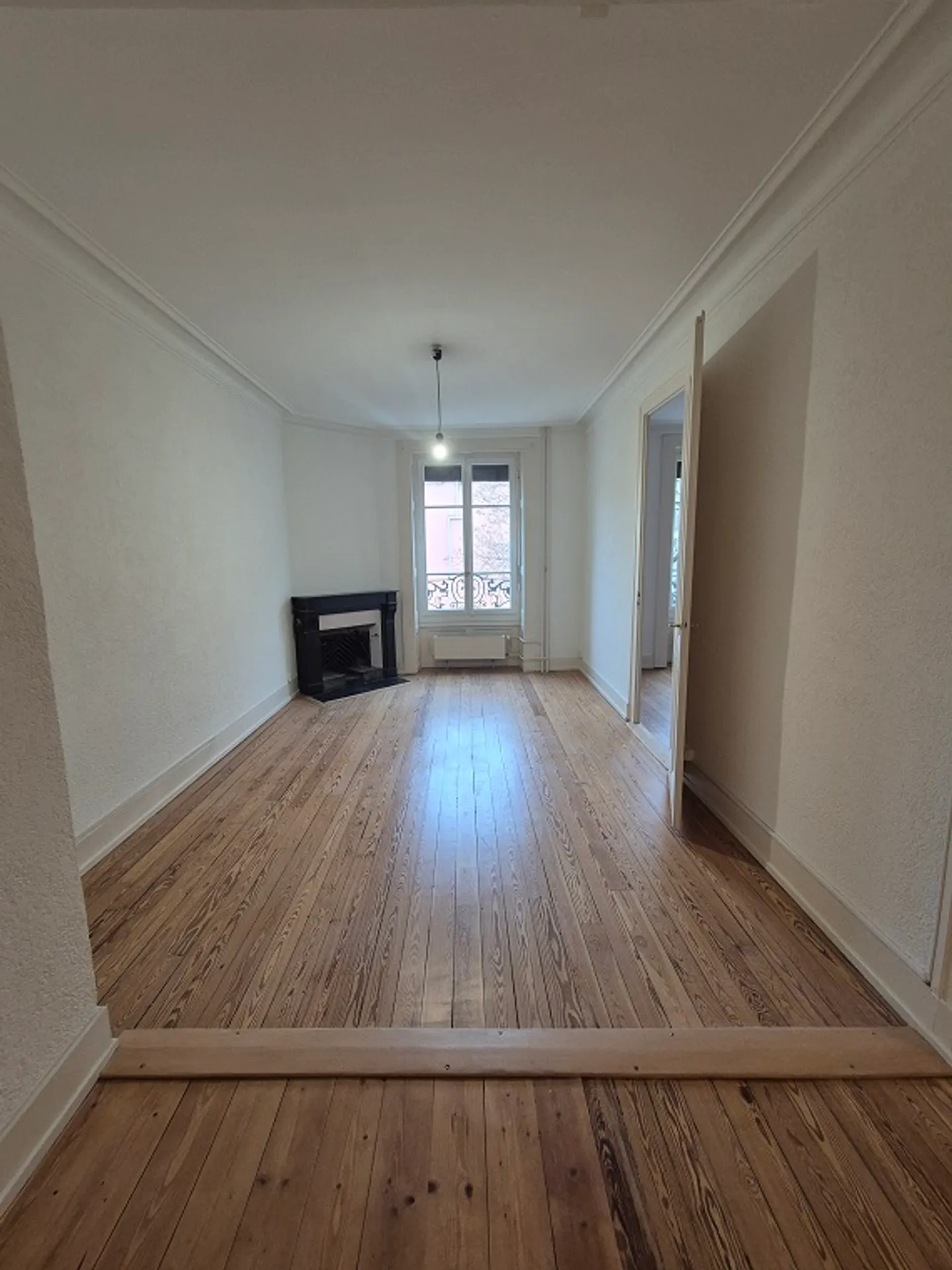 3.5 Room Apartment - Photo 2 of 5