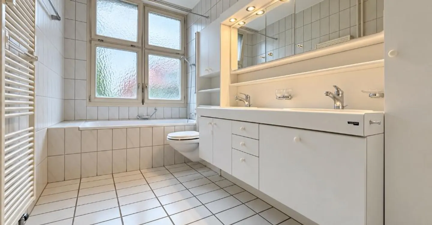 Spacious apartment in a central location - Photo 8 of 8