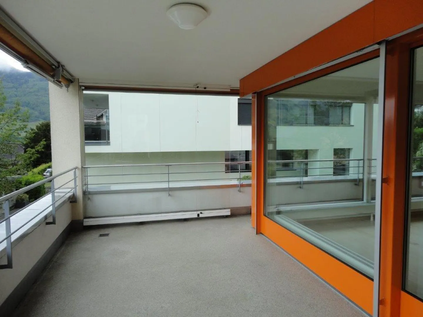 Spacious 5½-room apartment with two balconies in Schwyz - Photo 6 of 11