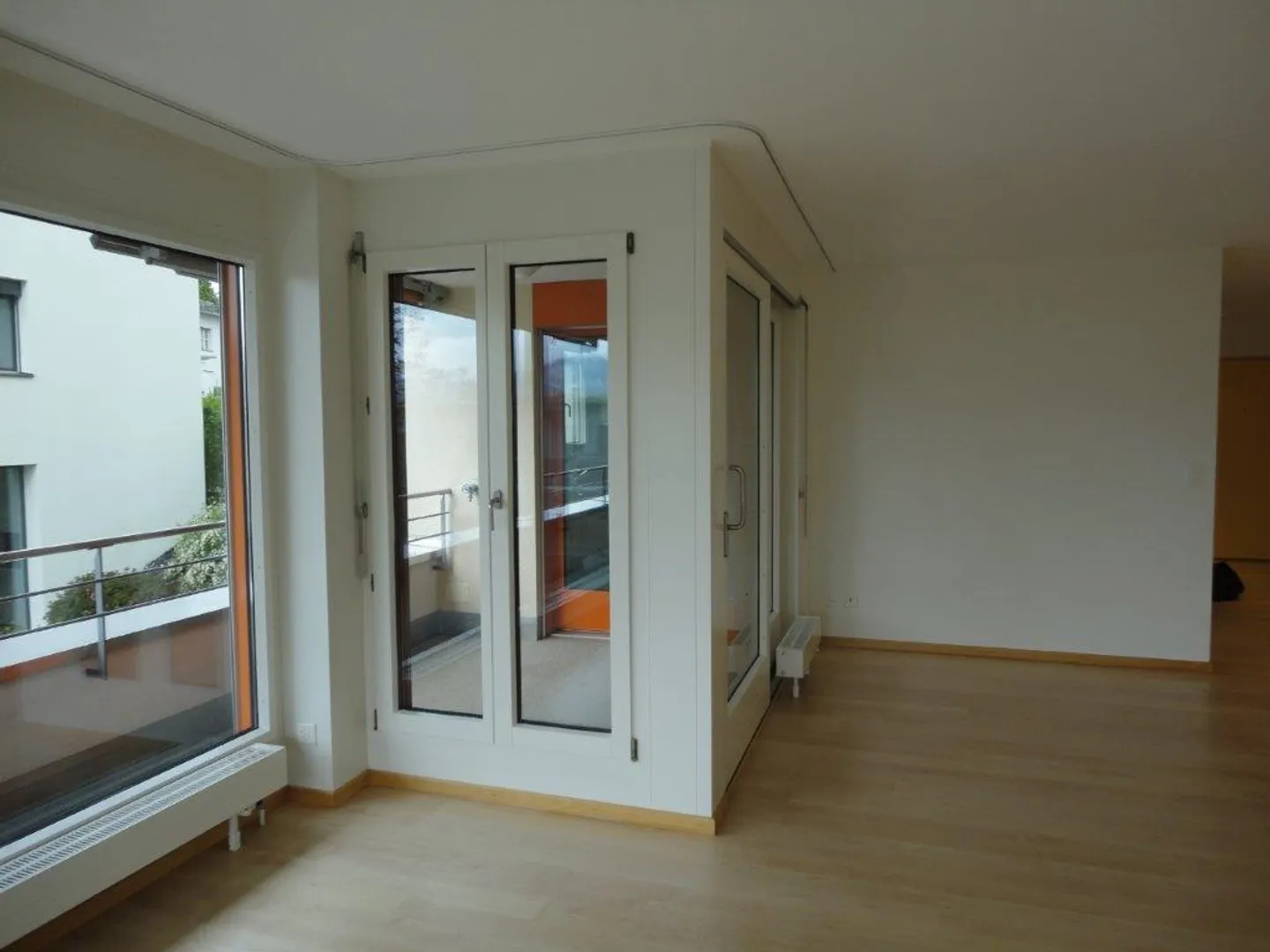 Spacious 5½-room apartment with two balconies in Schwyz - Photo 8 of 11