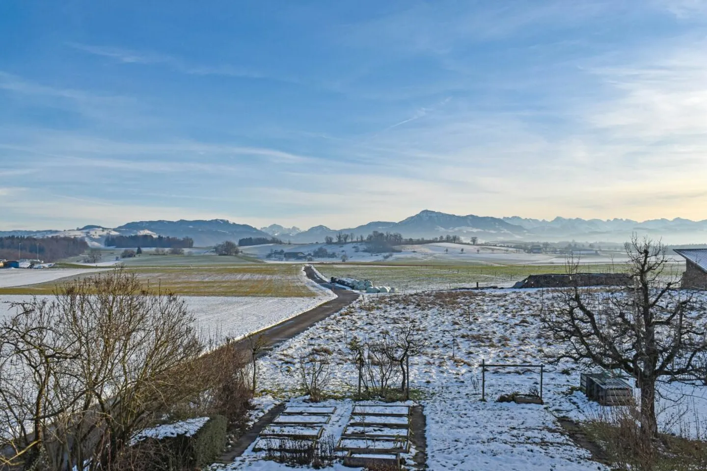 Charmantes Familienhaus mit Aussicht - Foto 9 von 11