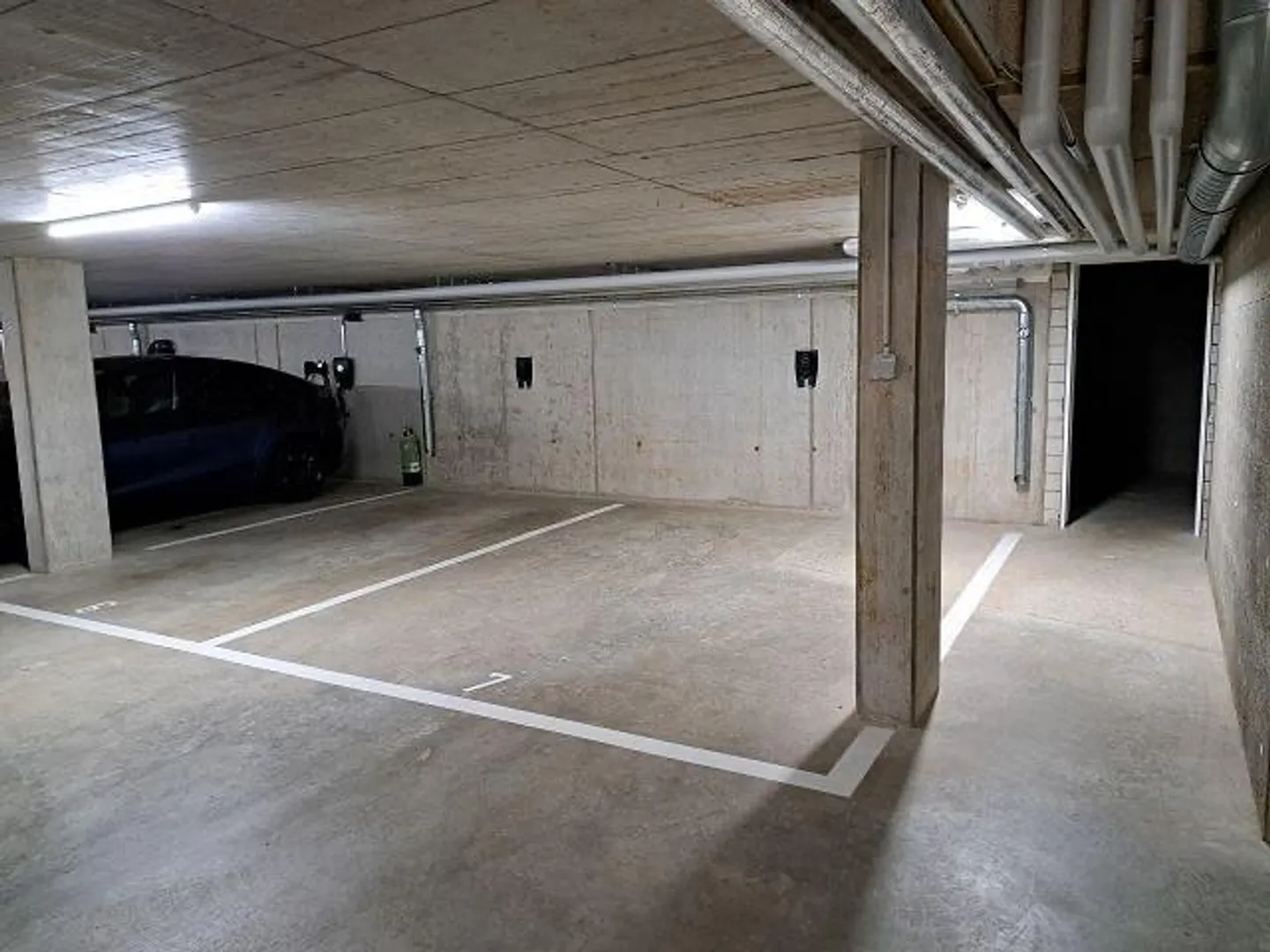 Tiefgaragenparkplatz zu mieten - Foto 2 von 5