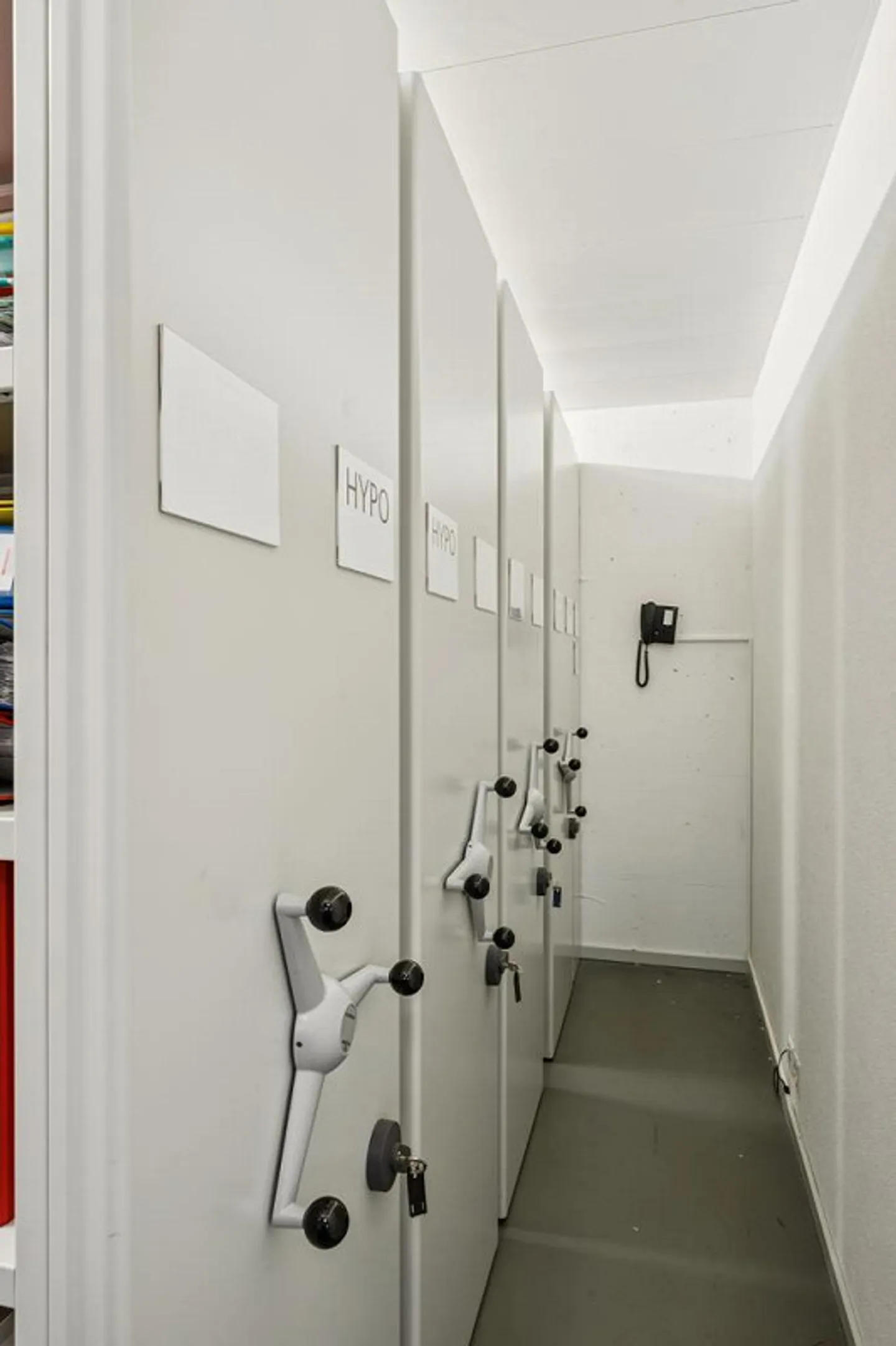 Top developed offices in a central location - Photo 11 of 11