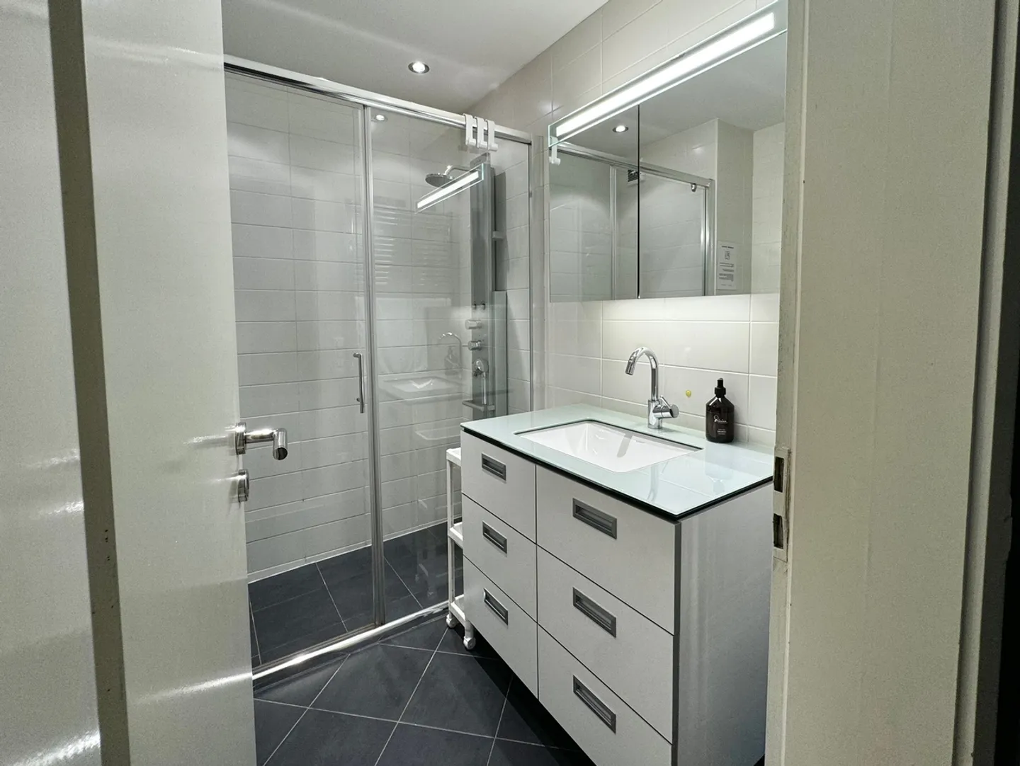 Leckeres 2,5-Zimmer-Apartment in Ascona - Foto 4 von 11