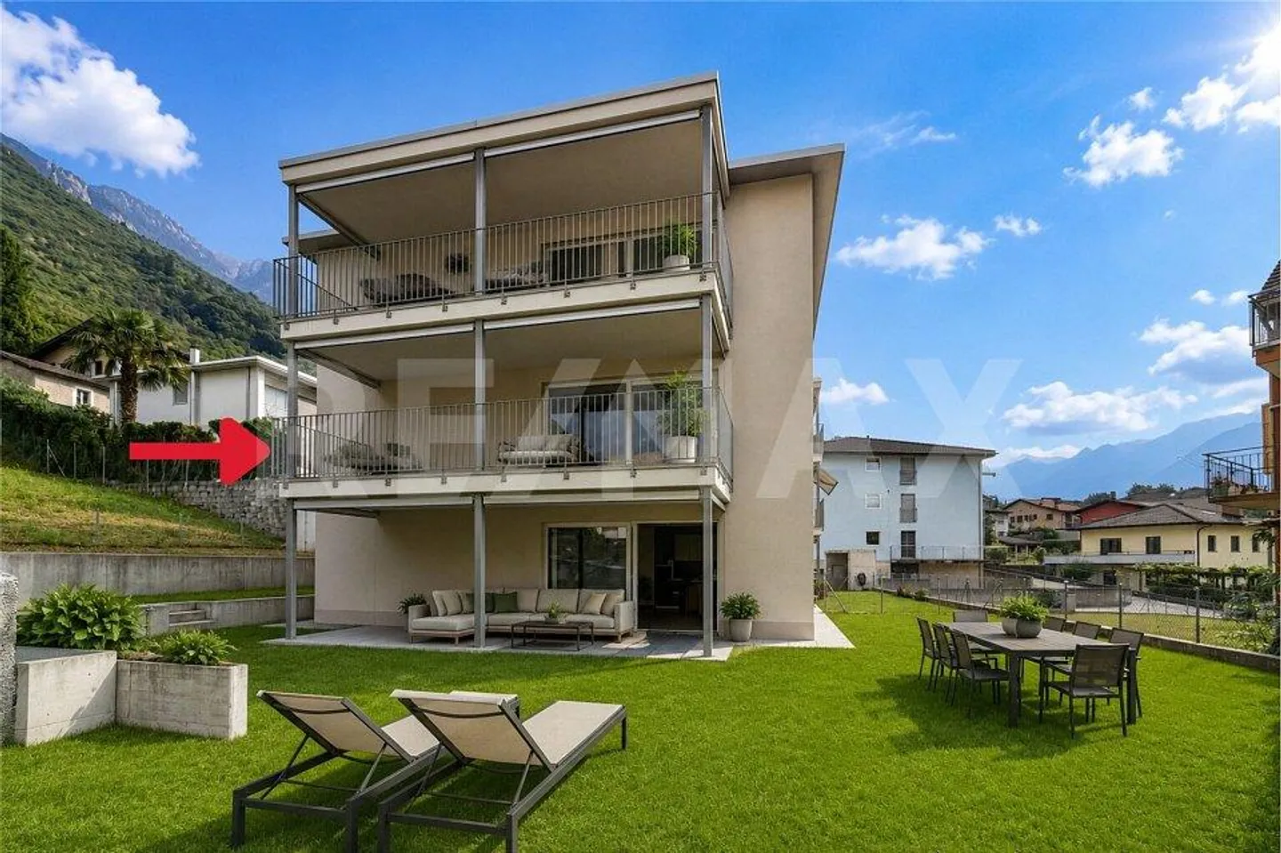 Appartamento moderno con garage - Foto 3 di 12