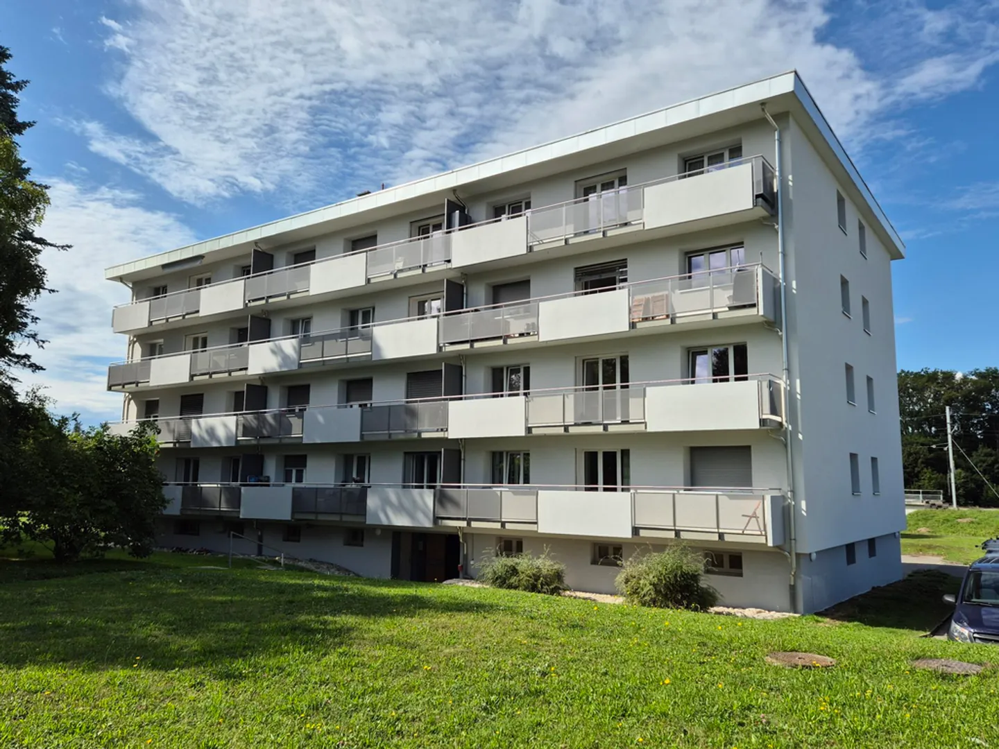 Appartement de 3,5 pièces au 1er étage - Photo 1 sur 2