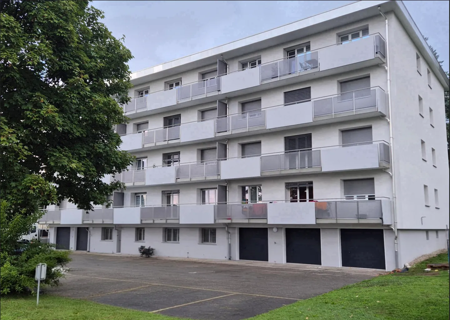Appartement de 3,5 pièces au 1er étage - Photo 2 sur 2