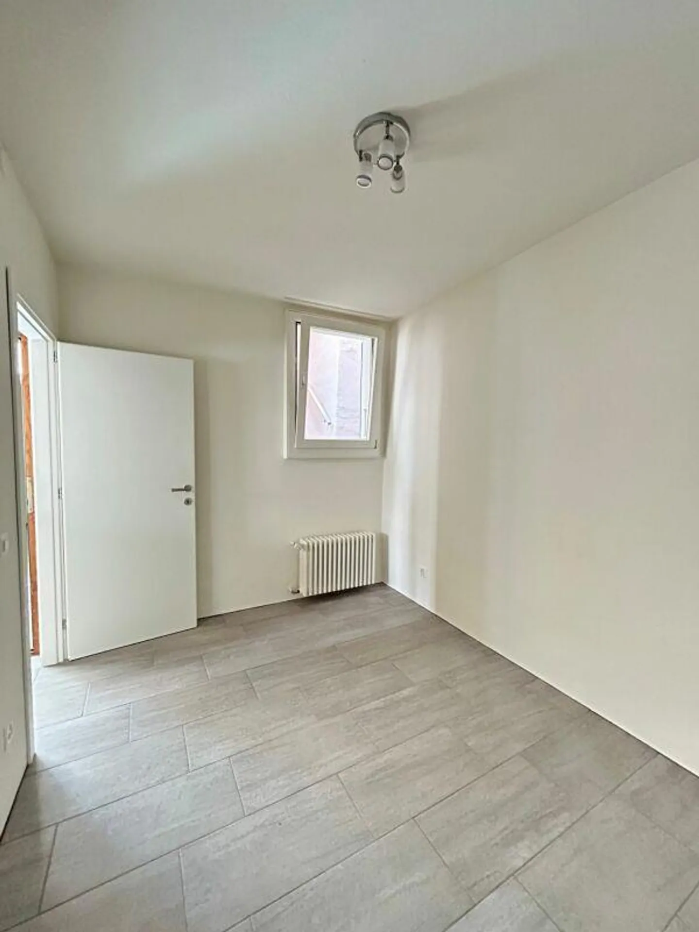 Elegante Wohnung am Lago di Caslano - Foto 2 von 8