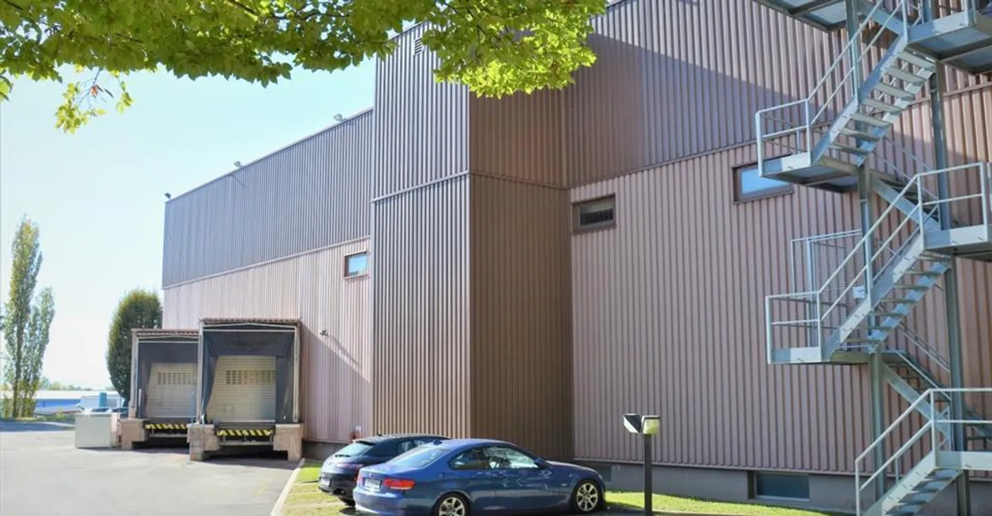 Grande deposito 315m2 - Altezza 5m - Affitto flessibile - Buon accesso ai camion - Foto 4 di 5