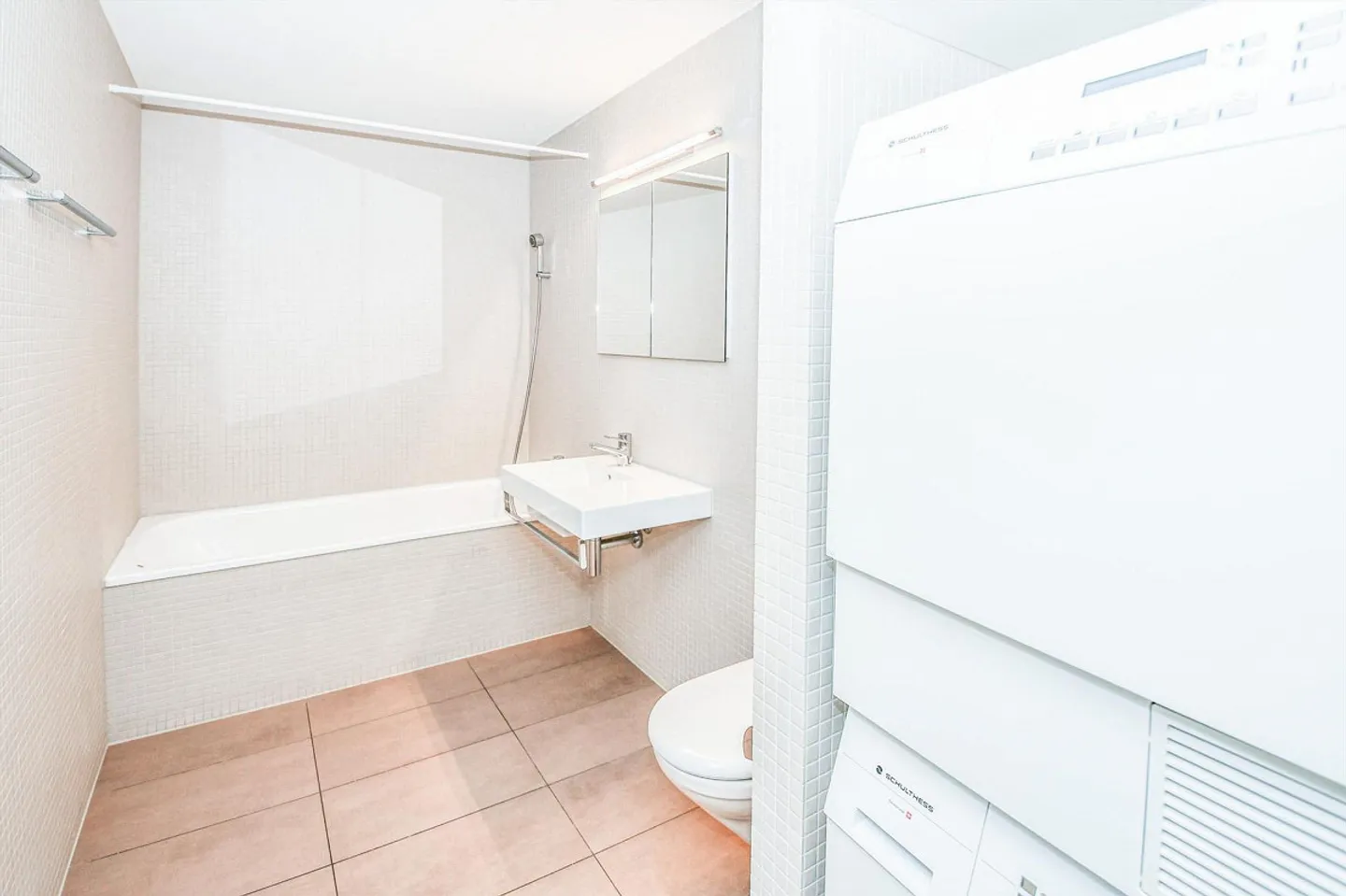 Living in the heart of Kreuzlingen - Photo 6 of 10