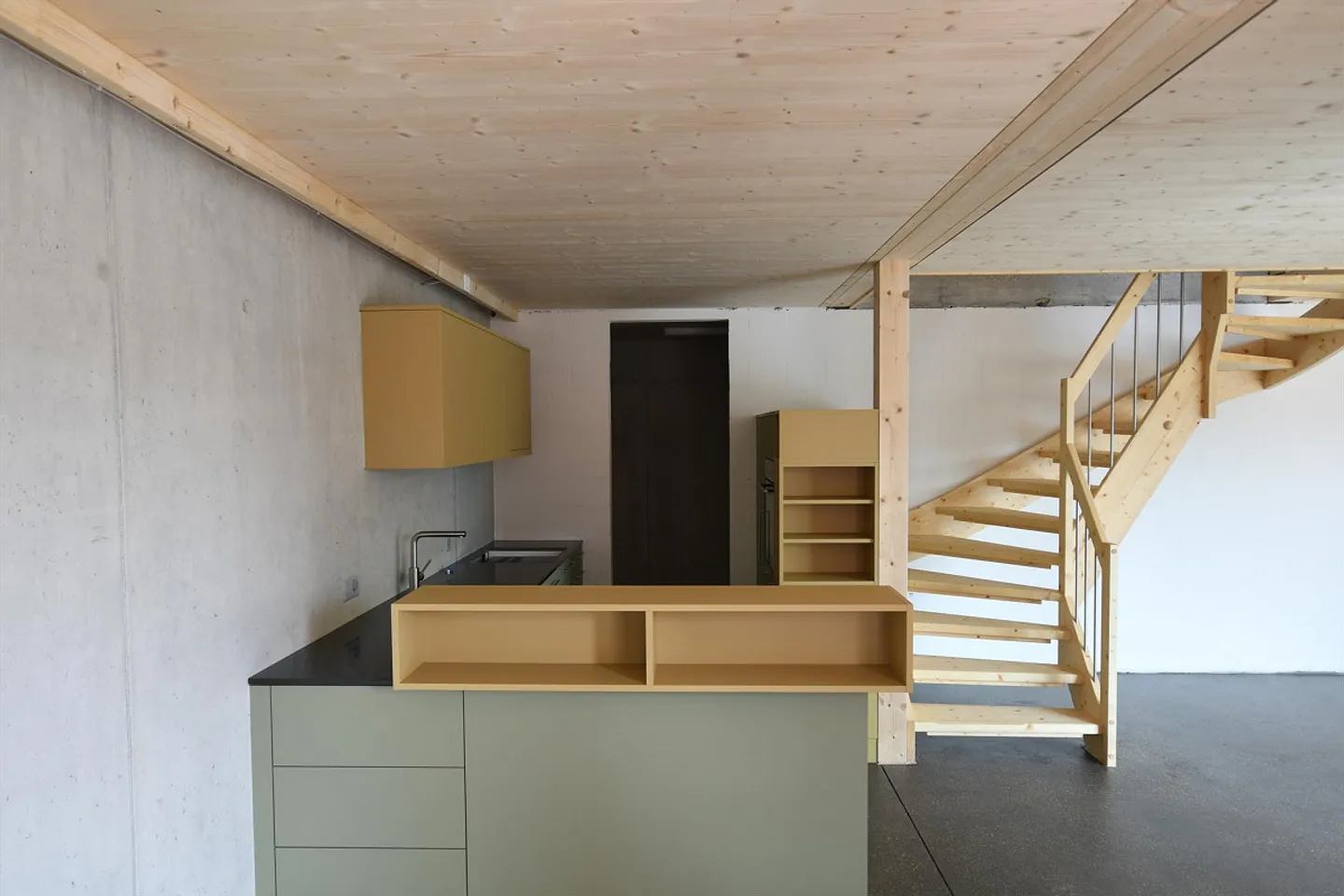 Nouvelle construction - vivre comme dans une maison individuelle - au cœur de Zwingen! - Photo 5 sur 16