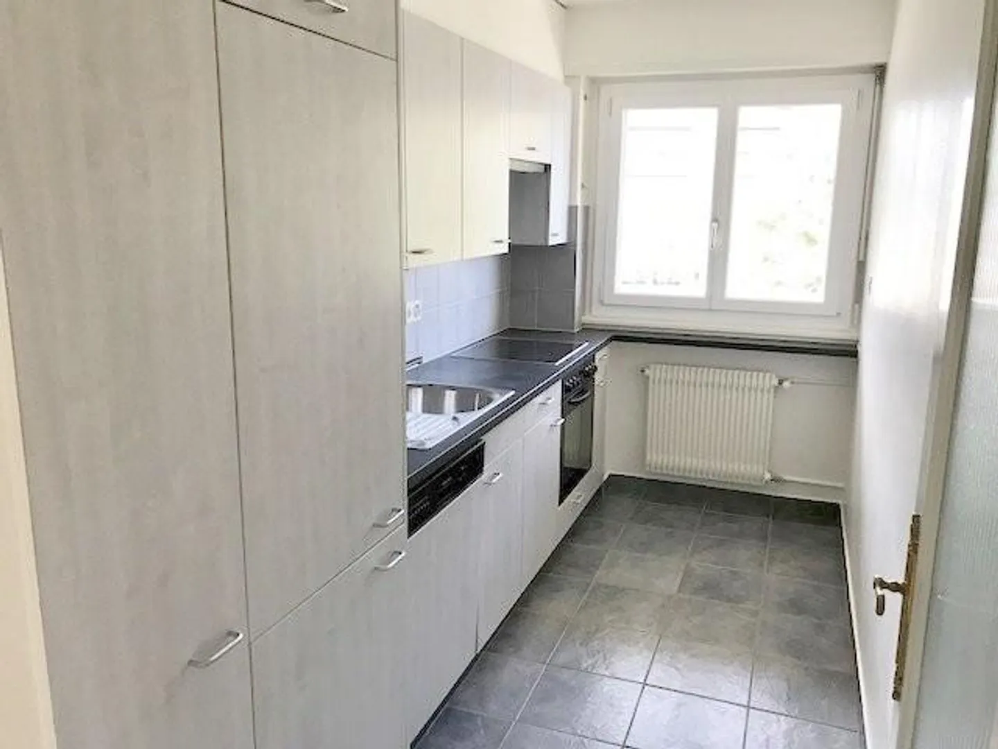 Bellissimo appartamento con magnifica vista sul lago - Foto 3 di 8