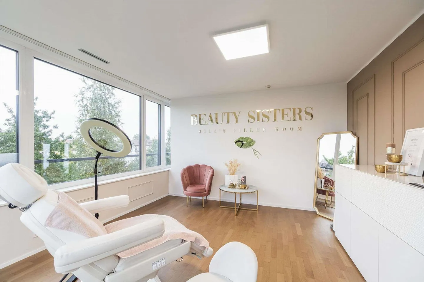 Espace commercial attrayant près du lac - Photo 7 sur 12