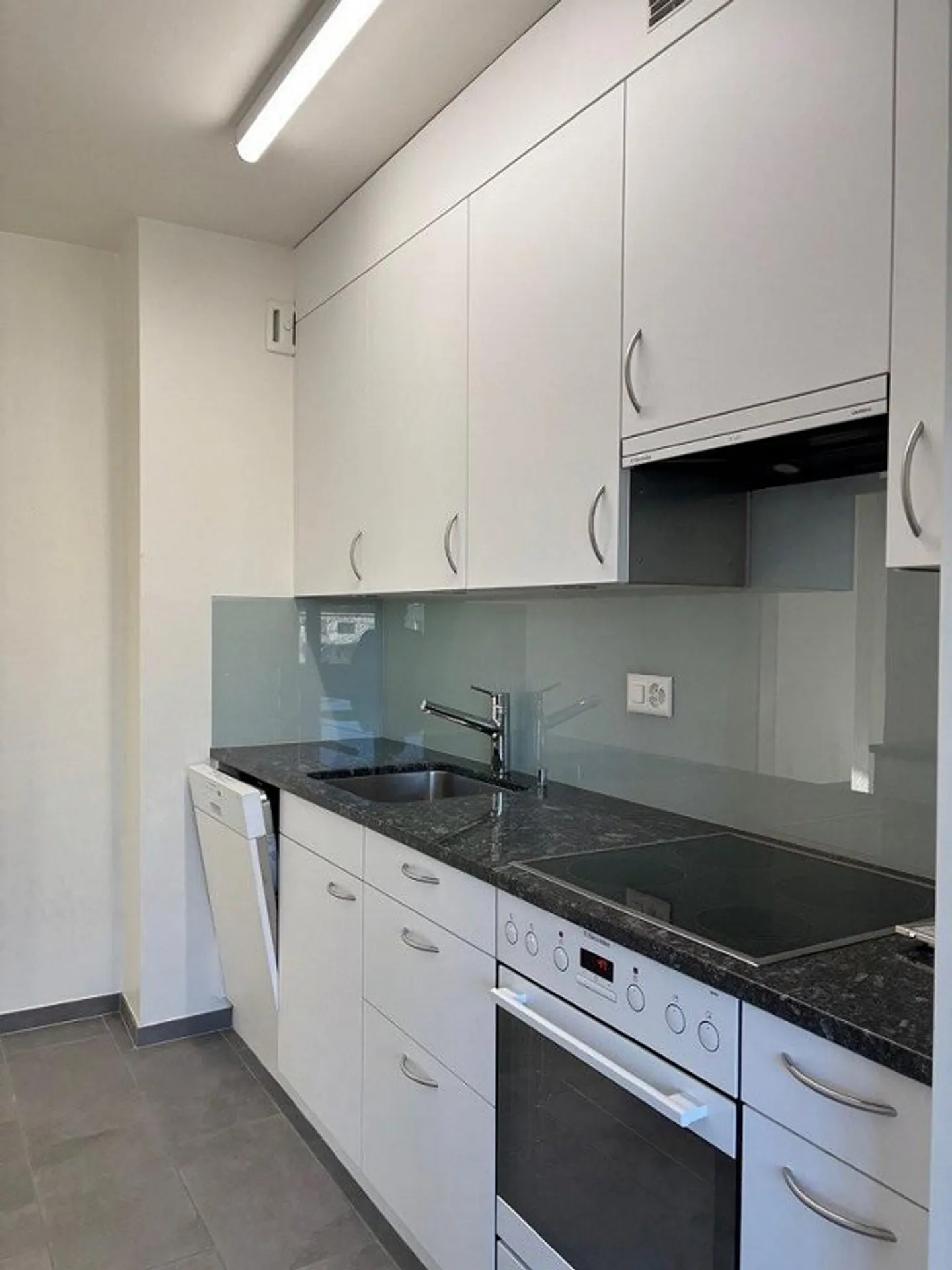 Appartement lumineux avec balcon donnant sur la verdure - Photo 2 sur 11