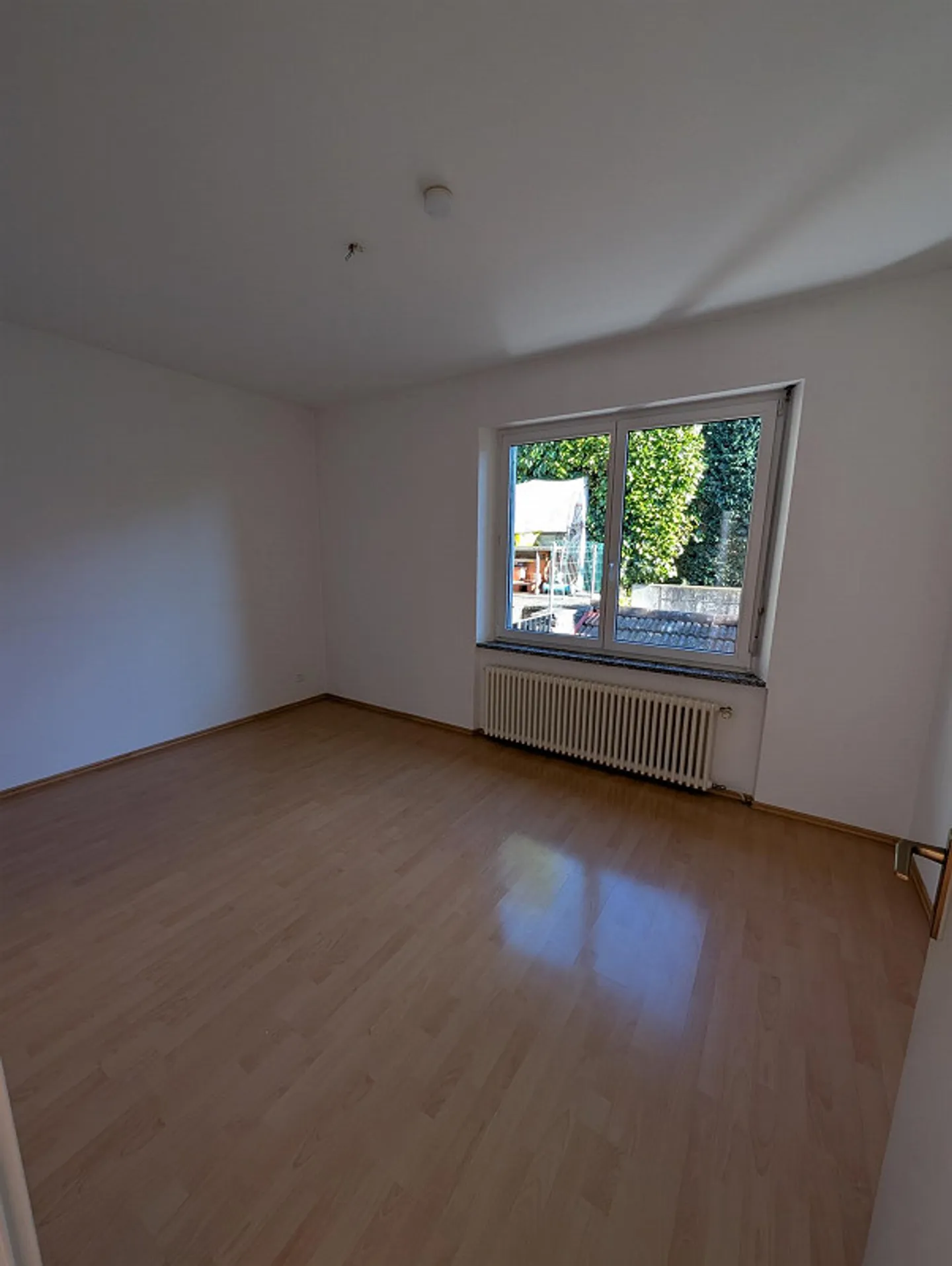 Luminoso appartamento di 4 stanze a Ruvigliana con vista sul lago - Foto 7 di 10