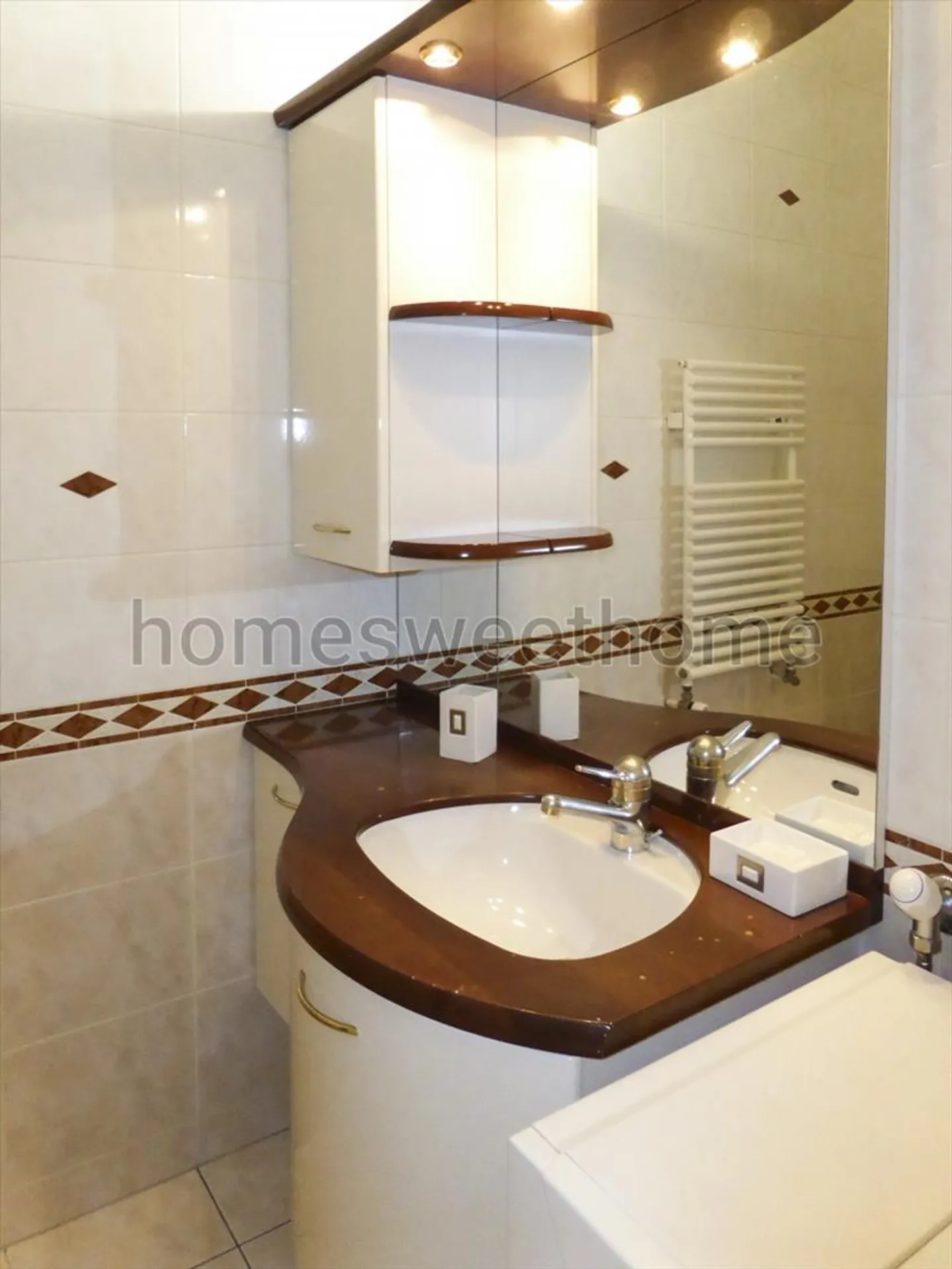 Furnished 1-room apartment - Photo 6 of 7