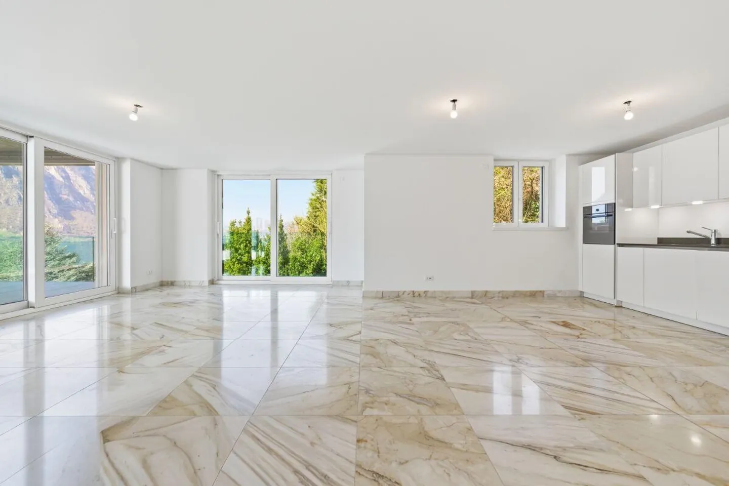 Elegantes Penthouse mit Seeblick - Foto 8 von 14