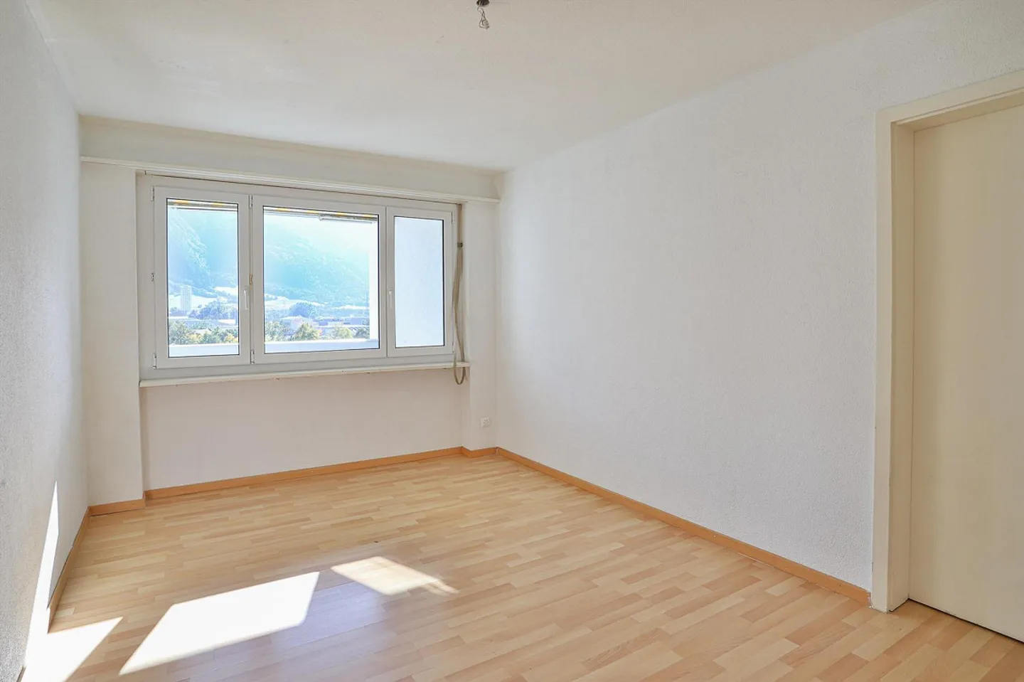Balcony with Panorama - Photo 6 of 12