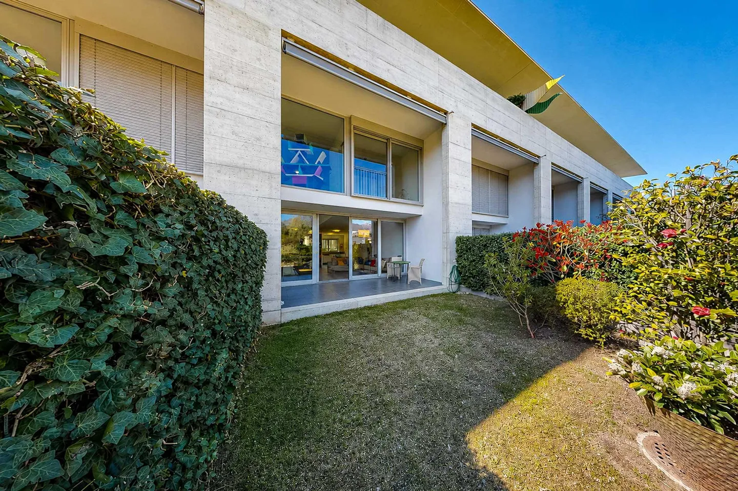 Spacieux triplex de 4,5 pièces avec jardin à Lugano - Photo 9 sur 11