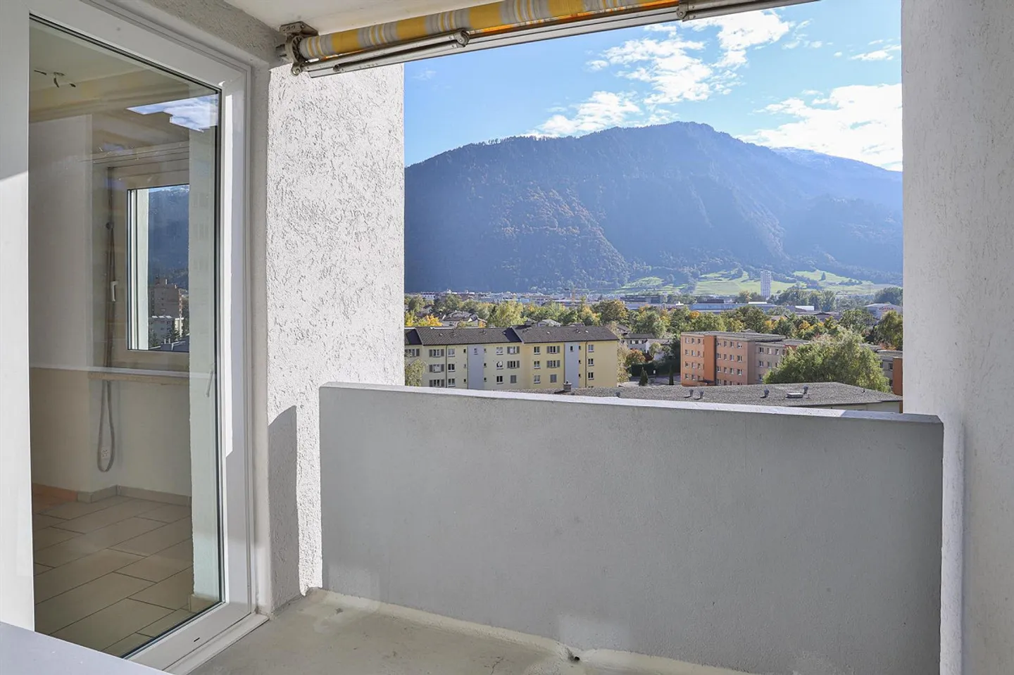 Balcony with Panorama - Photo 10 of 12