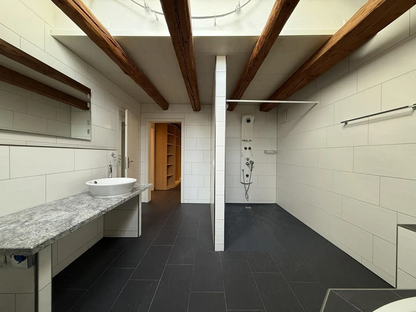 Appartement 5.5 pièces à louer près de la nature - Photo 3 sur 13