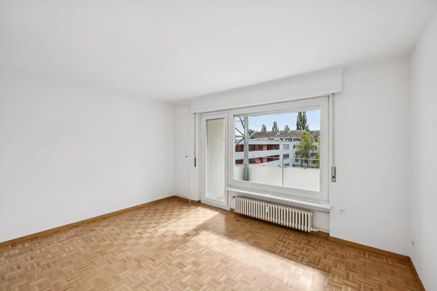 Appartement 3.5 pièces avec balcon ensoleillé dans un emplacement calme - Photo 2 sur 7