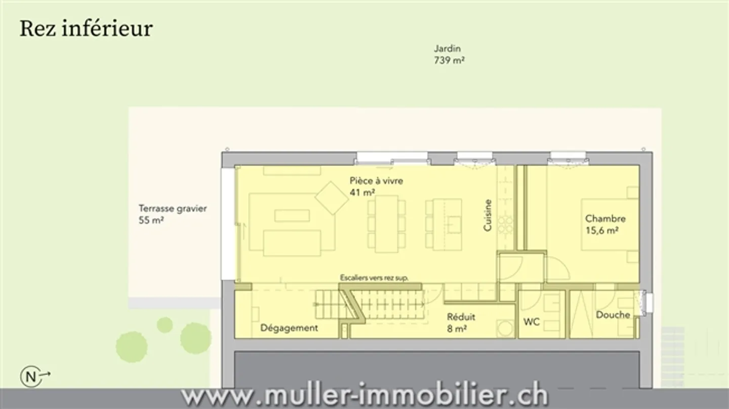Detached Double Villa with Large Garden - Photo 4 of 13