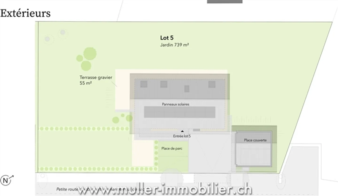 Detached Double Villa with Large Garden - Photo 5 of 13