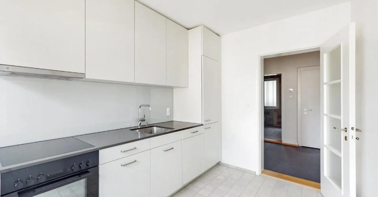 Appartement confortable au centre de Zurich-Wollishofen ! - Photo 2 sur 3