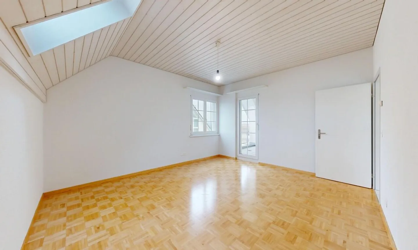 Appartamento attico di 3,5 locali soleggiato con vista panoramica - Foto 7 di 11