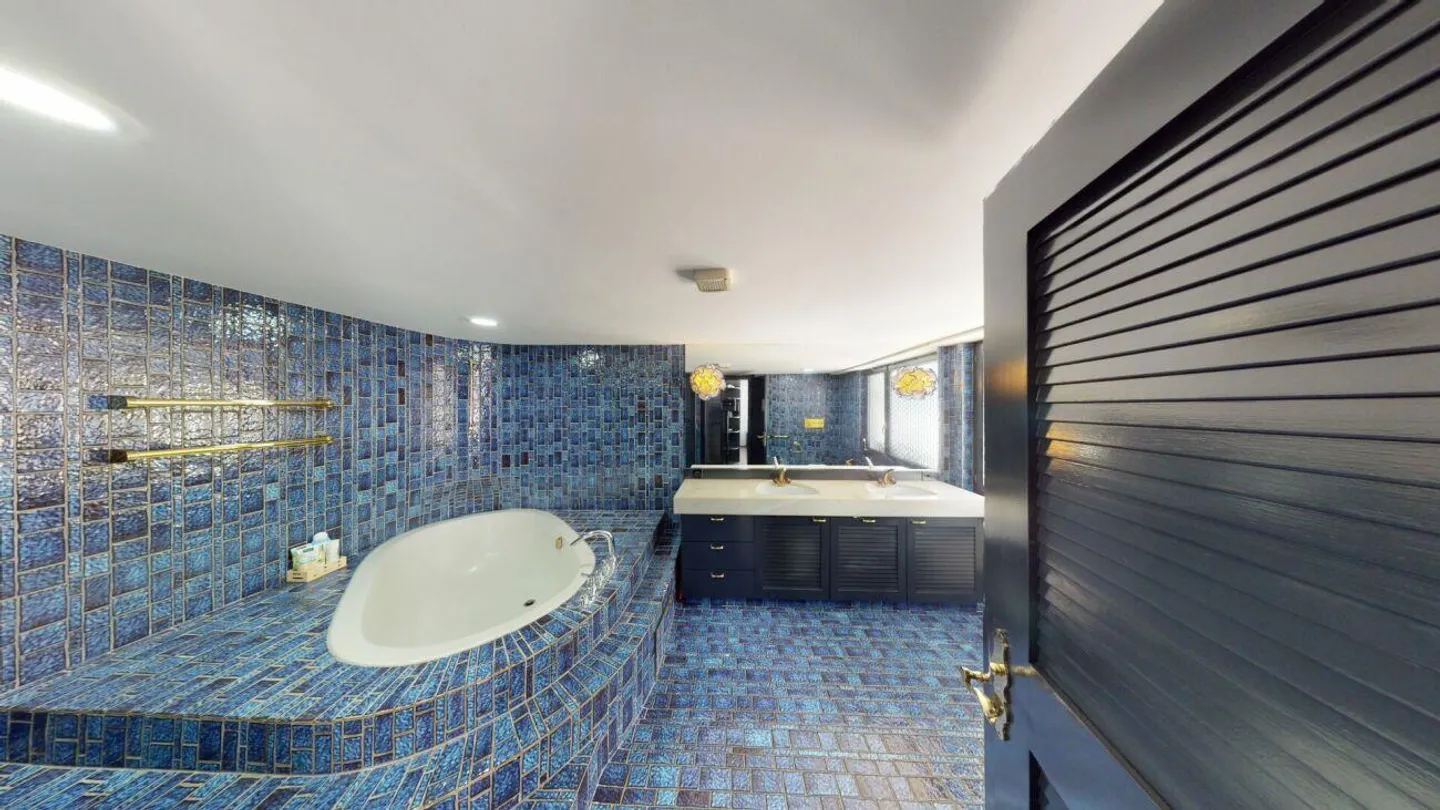 Beautiful villa in Silenen with stunning living room - Photo 9 of 13