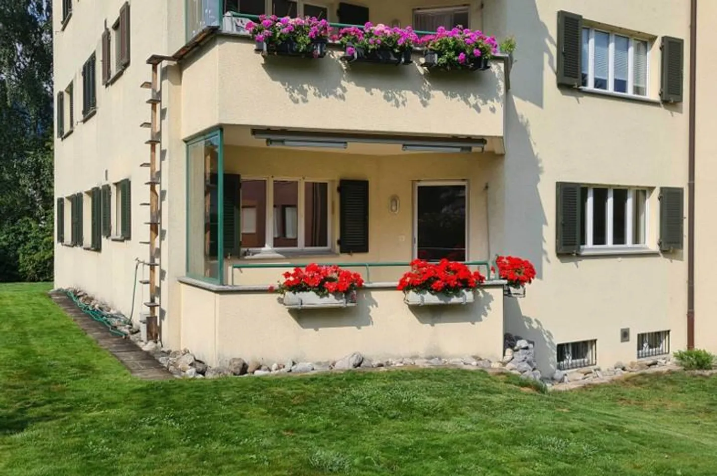 4.5 Room Apartment in a Quiet, Central Location - Photo 2 of 13