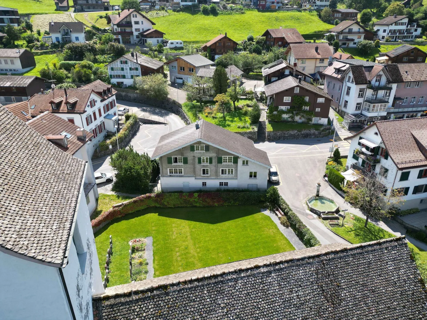 Casa unifamiliare indipendente con vista mozzafiato sul lago Walensee a Obstalden GL - Foto 3 di 24