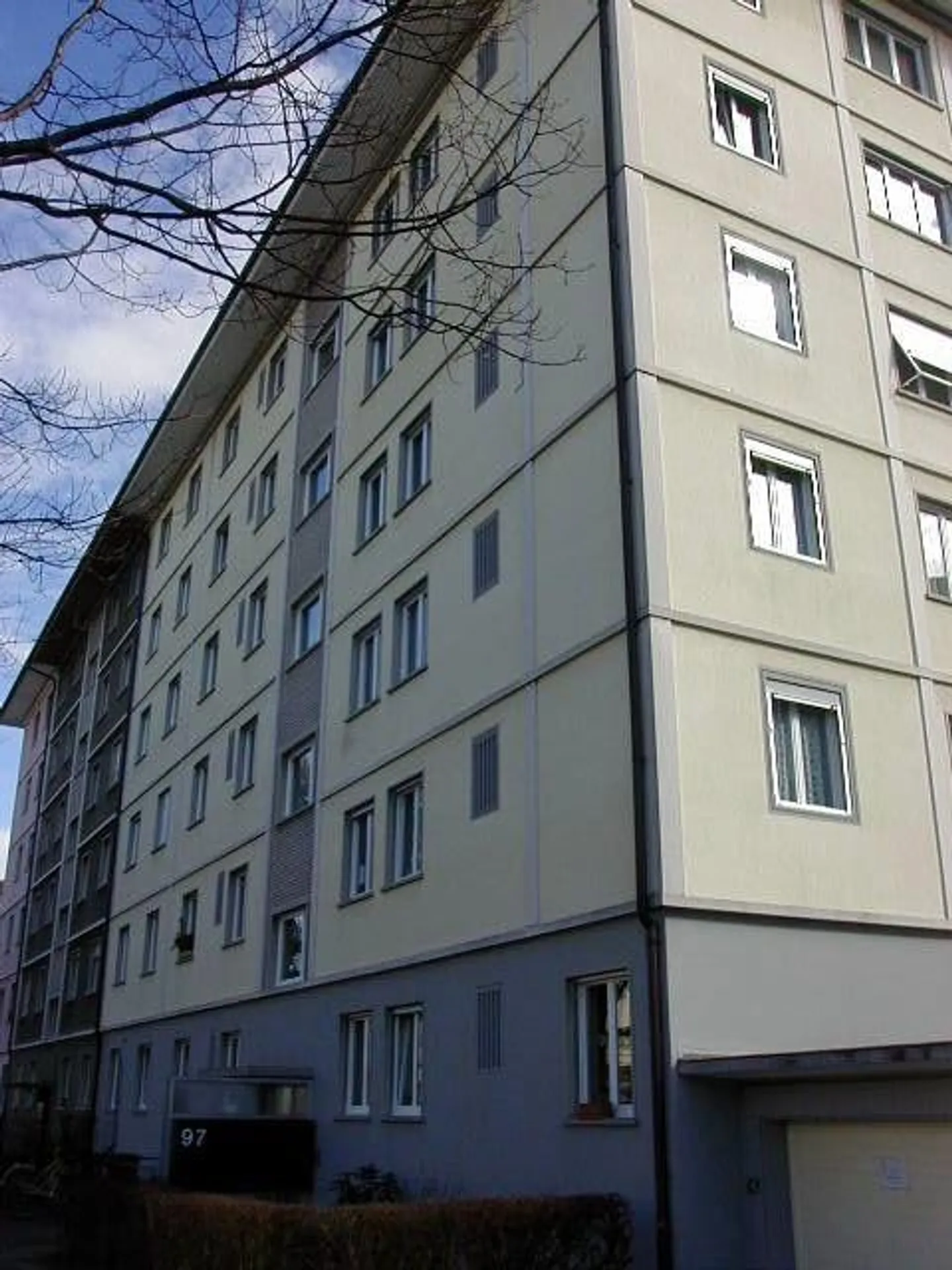 Appartement 2 pièces fraîchement rénové avec balcon - Photo 7 sur 8