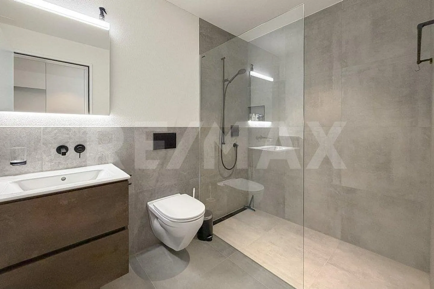 Luxurious 5½-room apartment with spaciousness and ownership quality - Photo 6 of 13