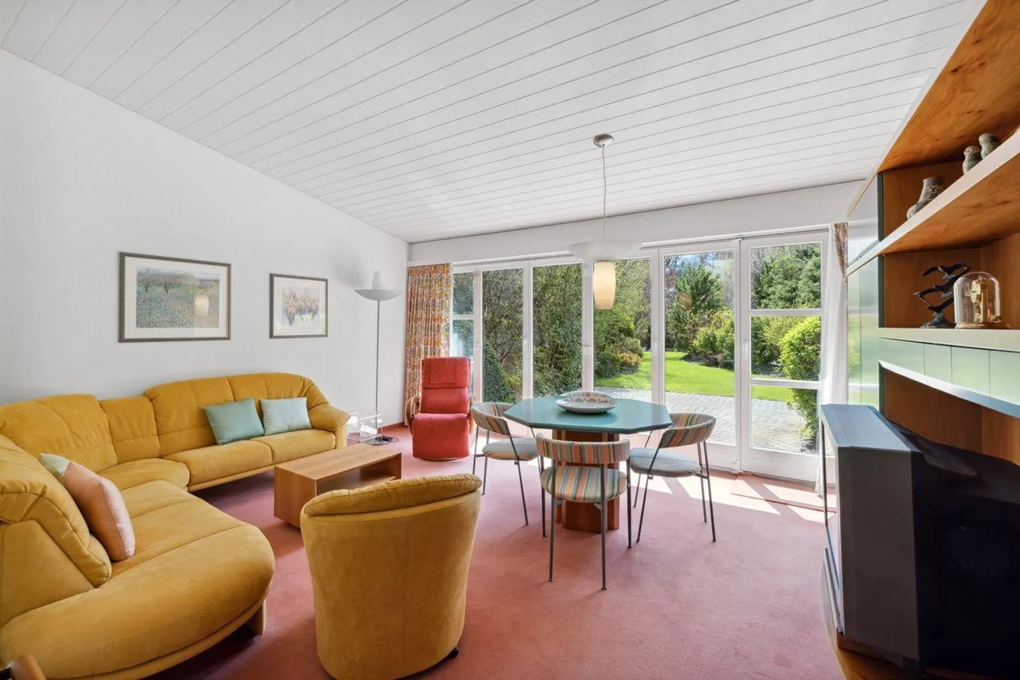 Chalet for sale - Photo 3 of 13