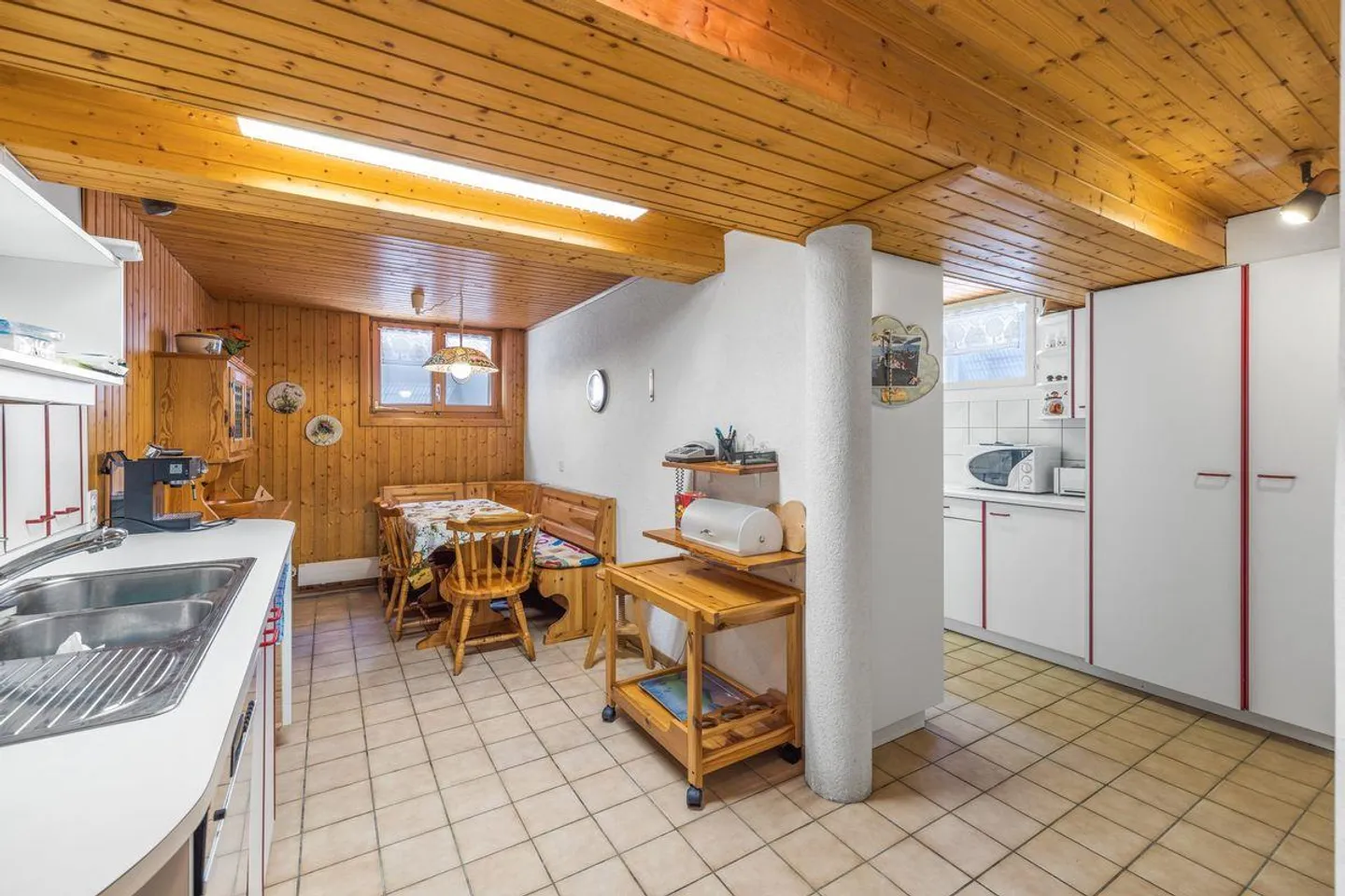 Chalet for sale - Photo 7 of 13