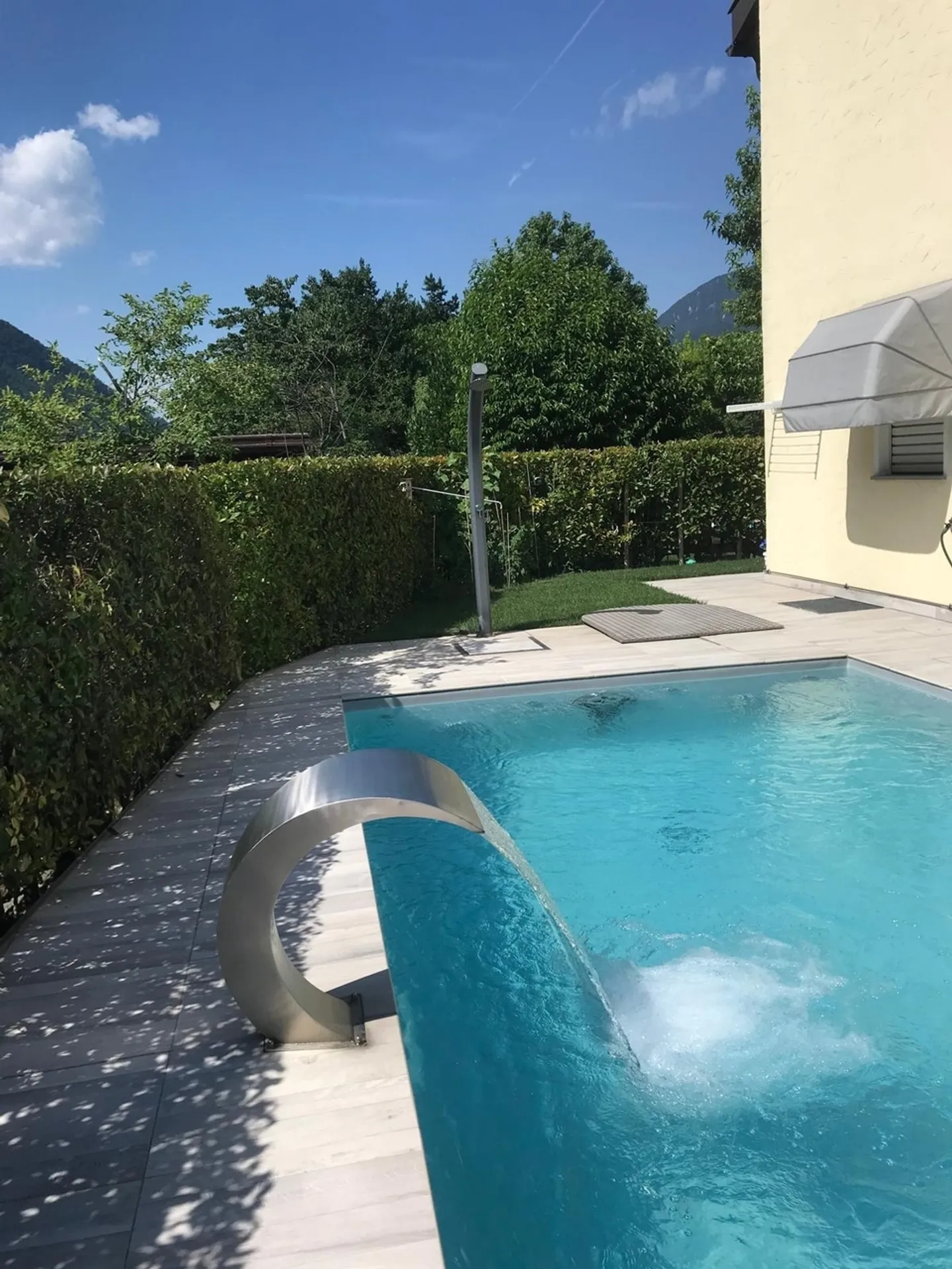 Stilvolles Einfamilienhaus mit Garten und Pool in Riva San Vitale - Foto 8 von 10