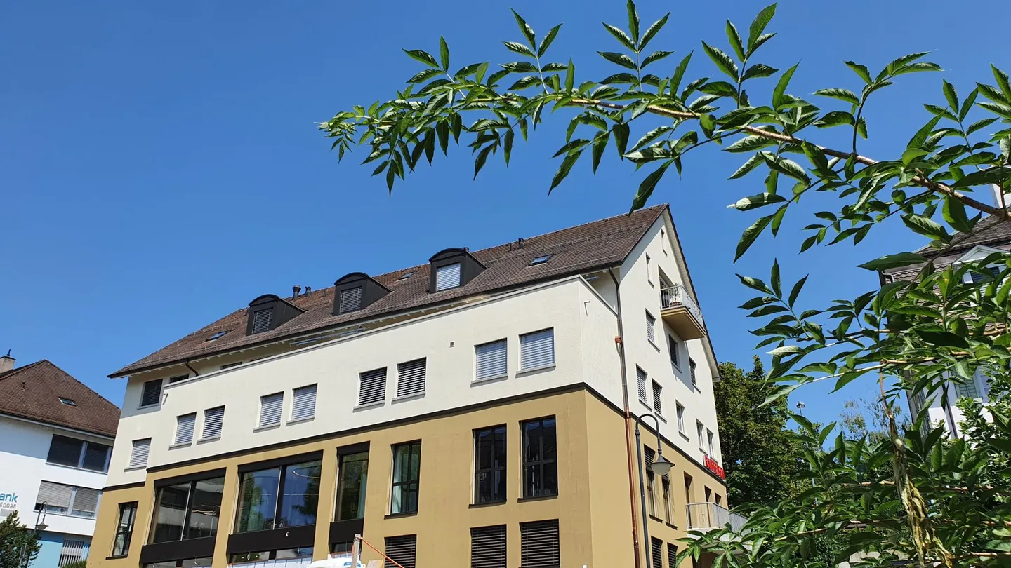 Zentral gelegene 3 1/2 Zi-Maisonette-Dachwohnung - Foto 2 von 9