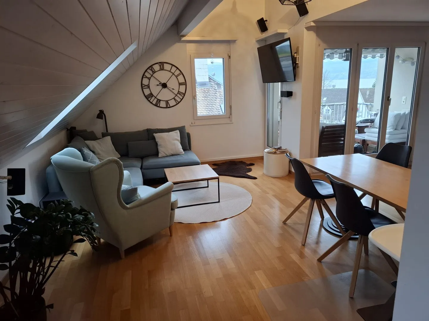 Zentral gelegene 3 1/2 Zi-Maisonette-Dachwohnung - Foto 3 von 9